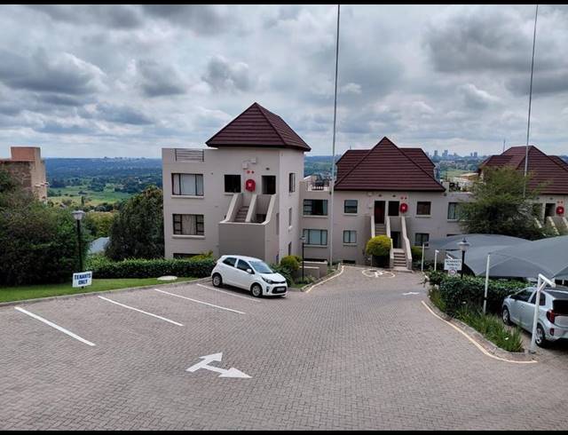 2 BEDROOM APARTMENT FOR SALE IN NORTHCLIFF